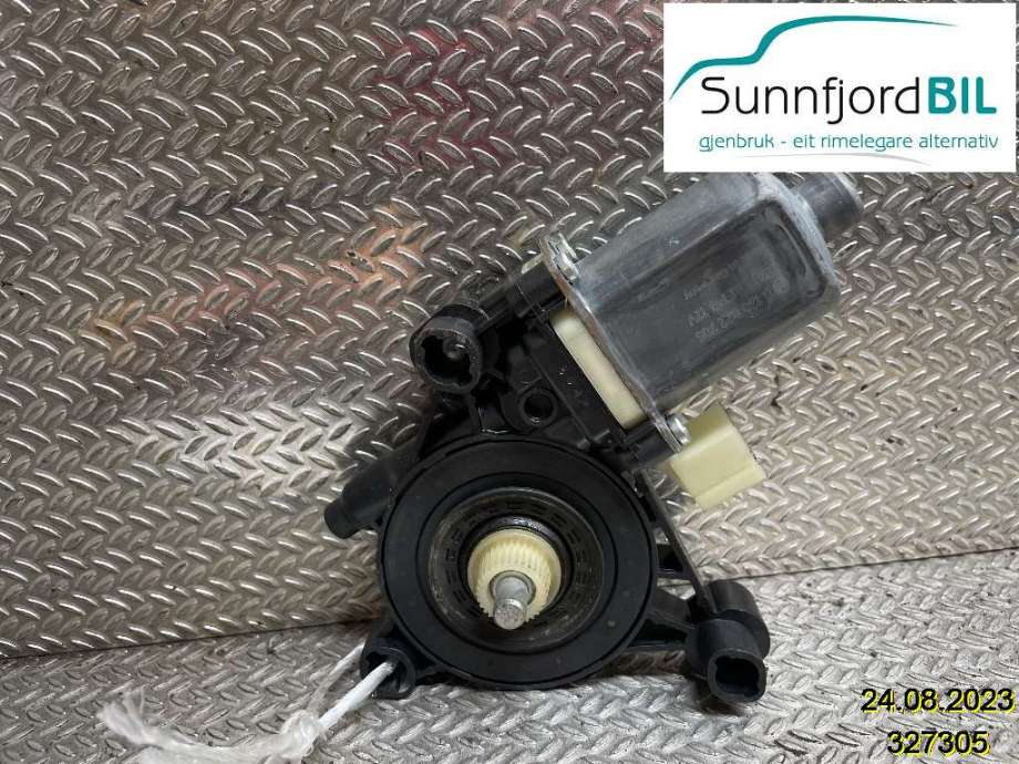 Ruteheis venstre til Audi A4, Allroad 2016-->> (Type II) (B9) (B9) (AUDI|8W0959801|0130822705)