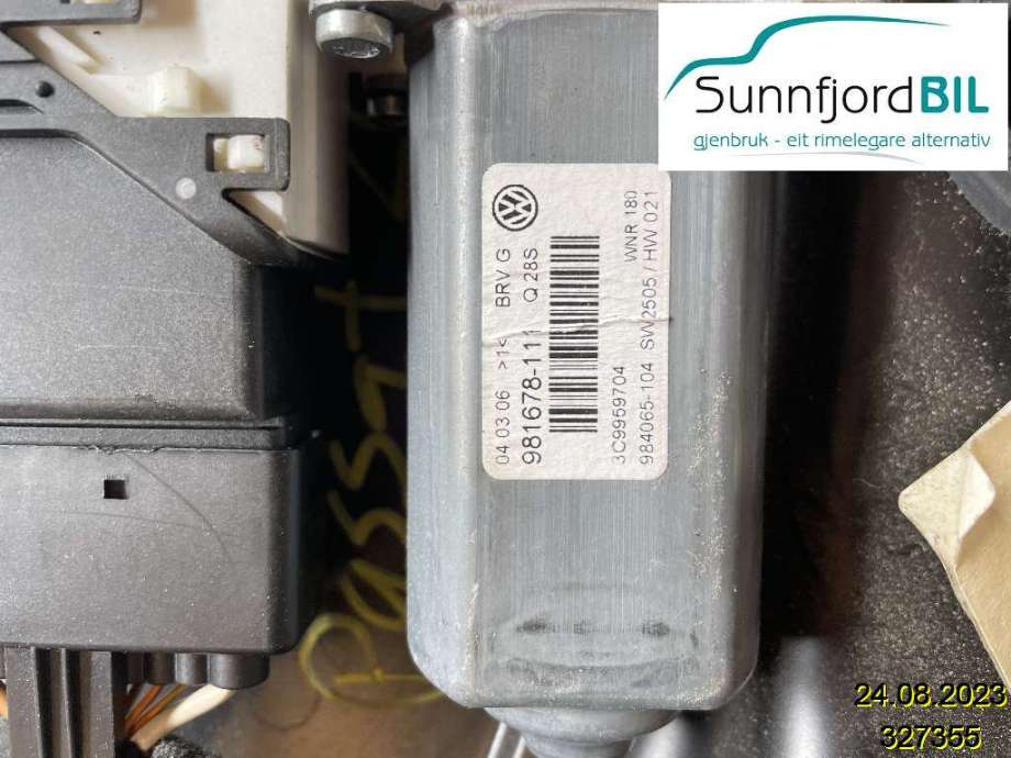 Ruteheis høyre til VW Passat 2005-2010 (B6) (B6) (|981678111)