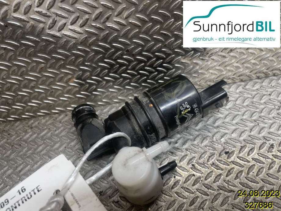 Spylerpumpe foran til Peugeot 3008 2009-2016 (Type I)  (PEUGEOT|643492|)