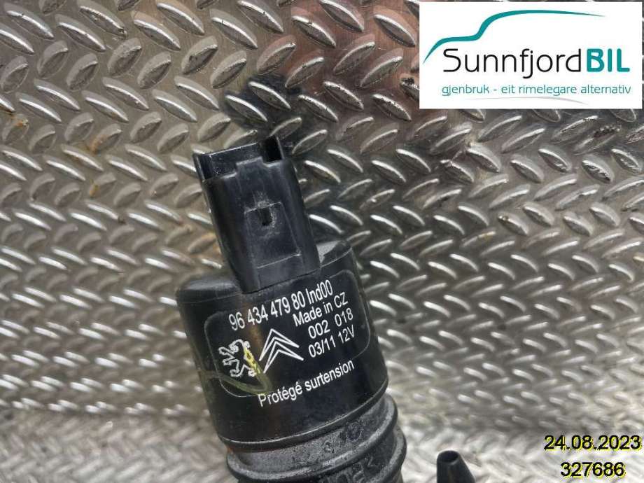 Spylerpumpe foran til Peugeot 3008 2009-2016 (Type I)  (PEUGEOT|643492|)