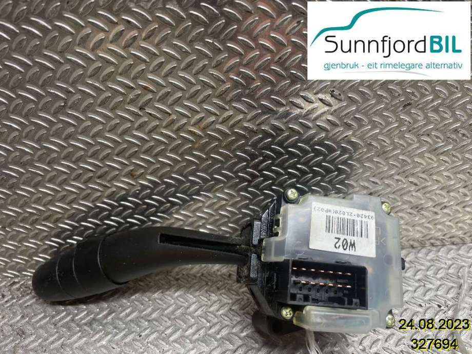 Bryter visker til Hyundai i30 2007-2012 (Type I)  (HYUNDAI|934202L020|)