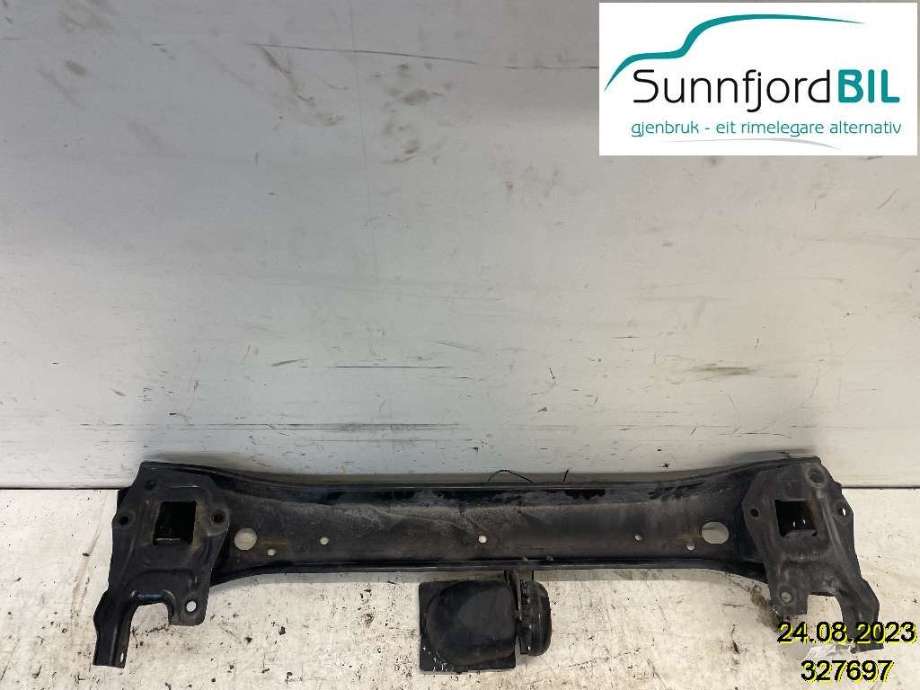 Støtfangerforsterkning foran til VW Transporter / Caravelle 2009-2015 (Fase 2) (T5) (T5) (VOLKSWAGEN|7E0807109B|)