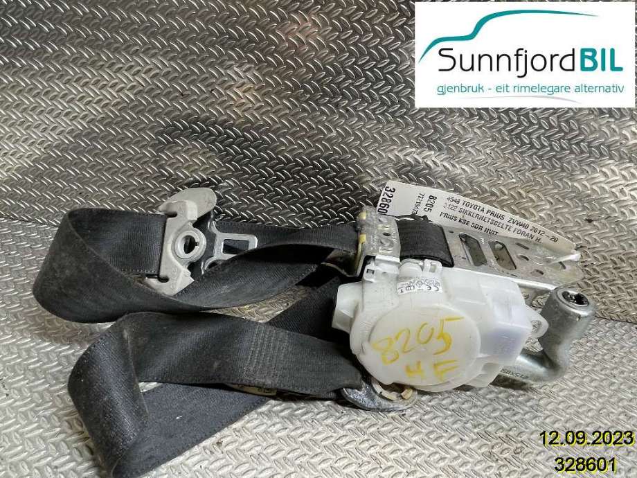 Sikkerhetsbelte foran høyre til Toyota Prius +7, 2012-2020 (Type III) (stasjonsvogn) (stasjonsvogn) (TOYOTA|7321047311B0)