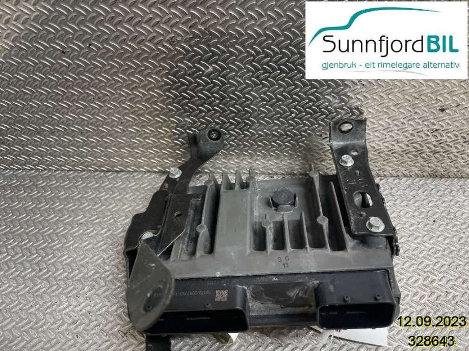 Styreenhet motor til Toyota RAV4, 2019-->> (Type V)  (TOYOTA|896614A850)