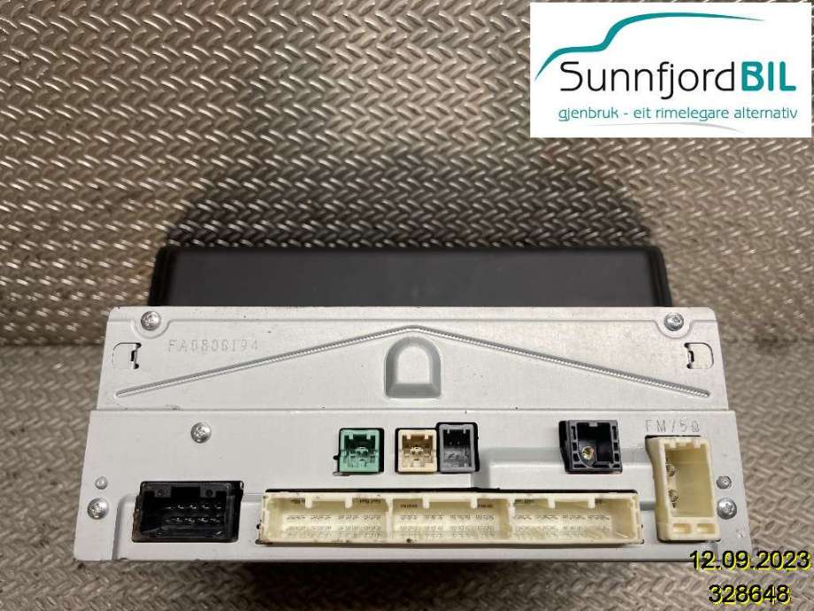 Multimedia display (MCU - Media Controller Unit) til Toyota RAV4 2019-->> (Type V)  (TOYOTA|8614042570|CV-RT28E1AJ|)