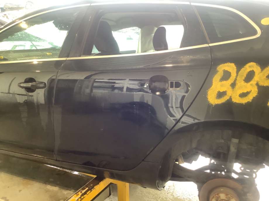 Dør venstre bak til Volvo V40, 2012-2019  (VOLVO|)
