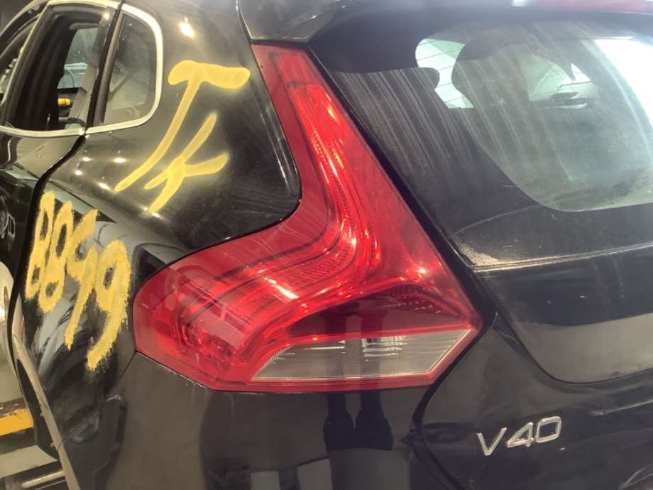 Baklykt venstre til Volvo V40, 2012-2019  (VOLVO|31395844)