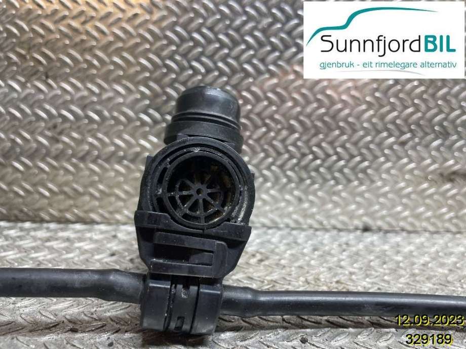 Spylerpumpe foran til Toyota RAV4 2019-->> (Type V)  (TOYOTA|8533047100|0602106950|853304700)