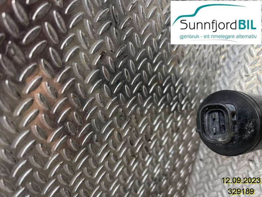 Spylerpumpe foran til Toyota RAV4 2019-->> (Type V)  (TOYOTA|8533047100|0602106950|853304700)
