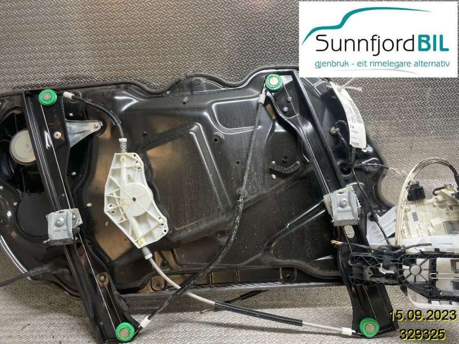 Ruteheis til VW Passat, 2011-2015 (B7) (B7) (VOLKSWAGEN|3AA837462B)