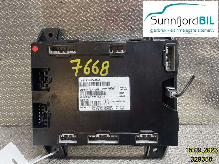 Styreenhet comfort (BCM) til Tesla Model S, 2013-2016 (Fase 1)  (TESLA|101090700D)