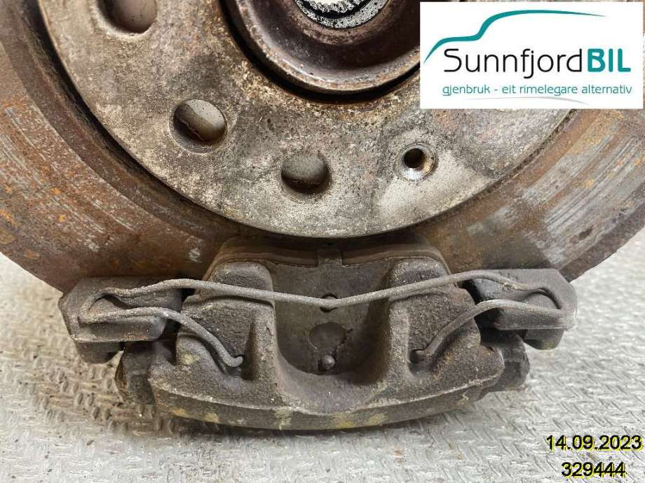 Bremsecaliper høyre foran til VW Passat 2005-2010 (B6) (B6) (VOLKSWAGEN|1K0615124E|)