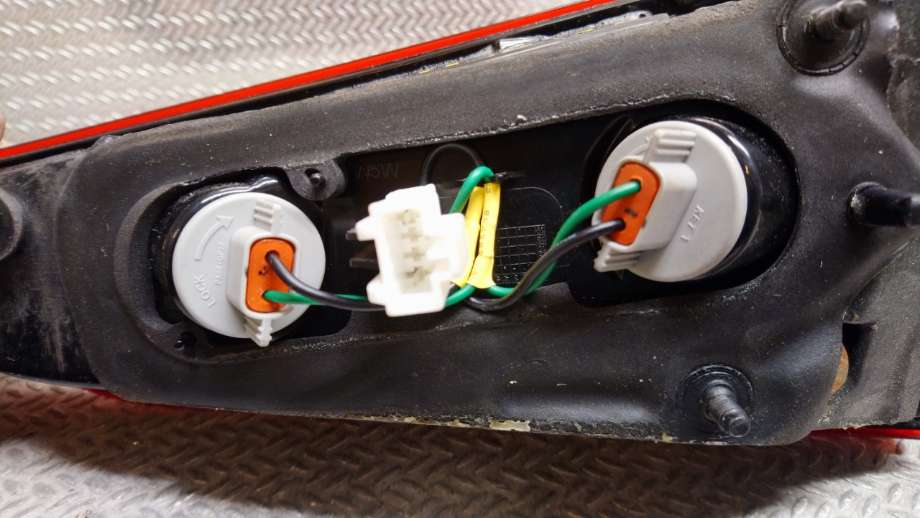 Baklykt venstre indre til Hyundai i20 2015-2020 (Type II)  (HYUNDAI|92403C 8000|92405)