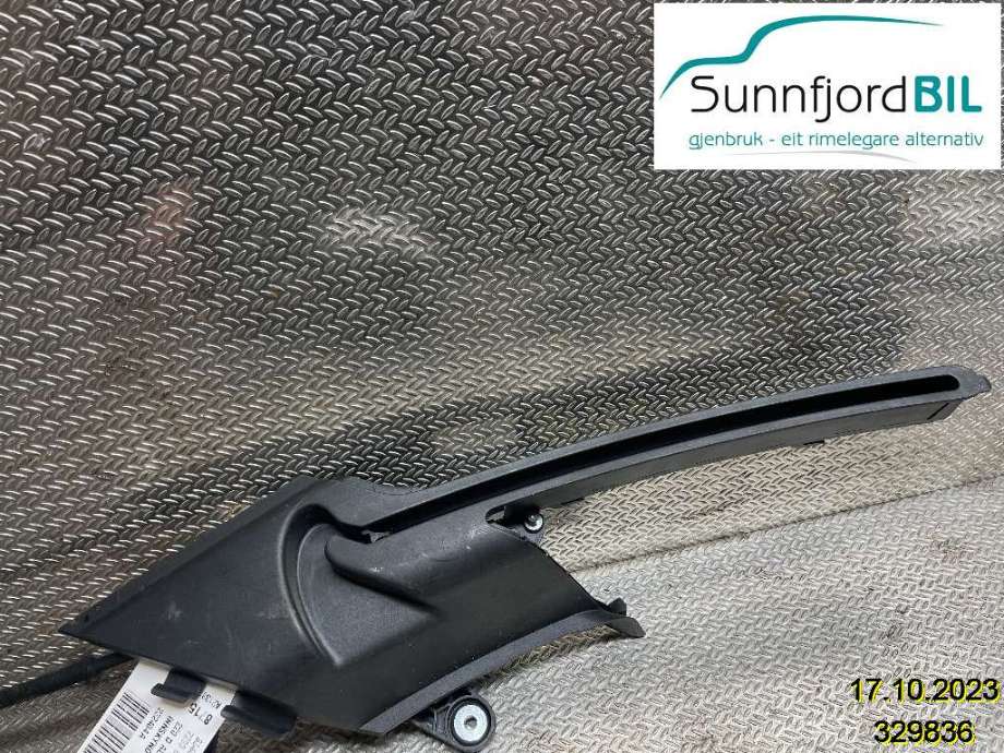 Motorrom diverse til Mercedes E-Klasse 2016-2023 (W213) (W213) (MERCEDES|A2138152900|)