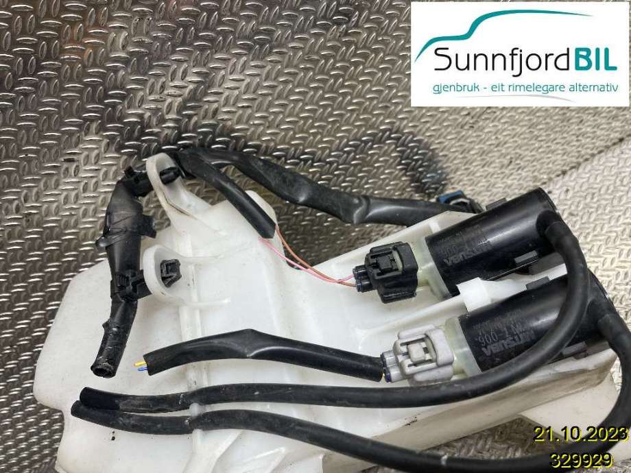 Spylerpumpe foran til Suzuki Swift, 2017-->>  (SUZUKI|)