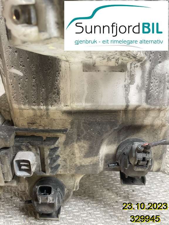 Spylertank til Toyota Land Cruiser 150, 2014-->> (Fase 2)  (TOYOTA|8533071010)