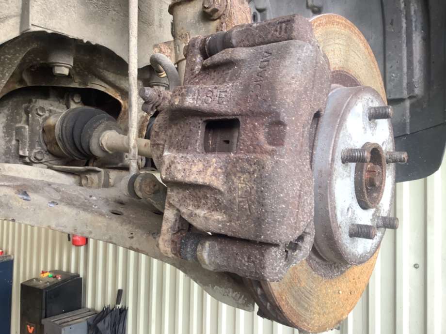 Bremsecaliper høyre foran til Suzuki Grand Vitara, 2005-2015 (Type III)  (SUZUKI|5510165J03999)