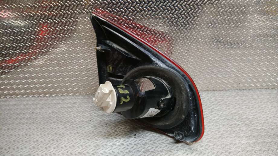 Baklykt høyre indre til Nissan Qashqai 2007-2010 (Type I, Fase 1)  (NISSAN|26550JD800|)