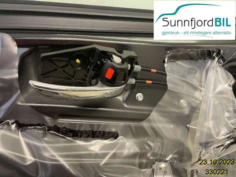 Dørhåndtak inv høyre foran til Suzuki SX4 S-CROSS, 2013-->> (Type II)  (SUZUKI|8311061M10C48)