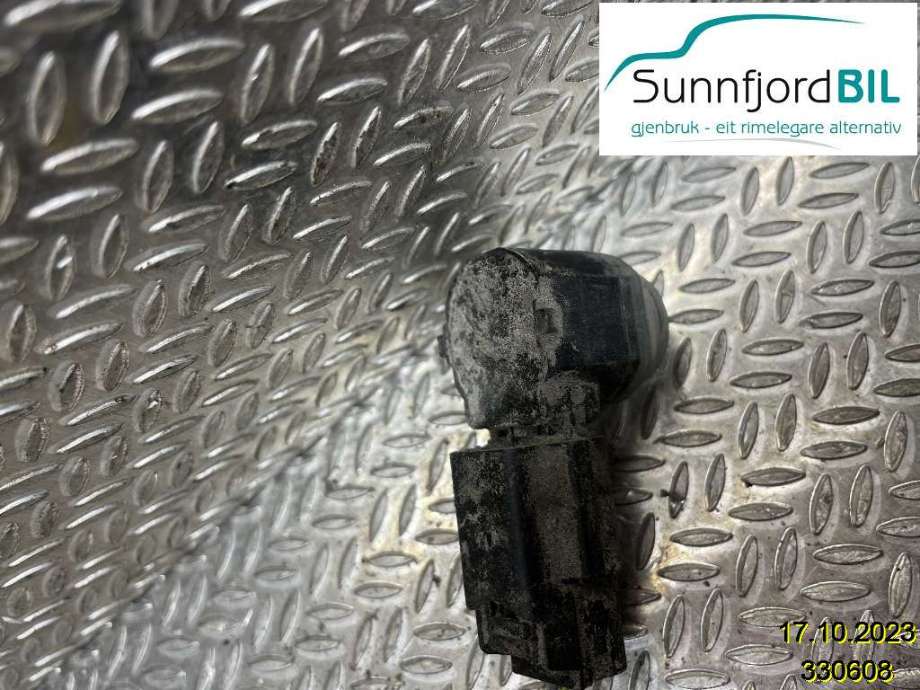 Parkeringssensor bak til Ford Mondeo 2014-2019 (Type V, Fase 1)  (FORD|F1CT15K859AA5FM6|1899680|EM2T15K859AAW)