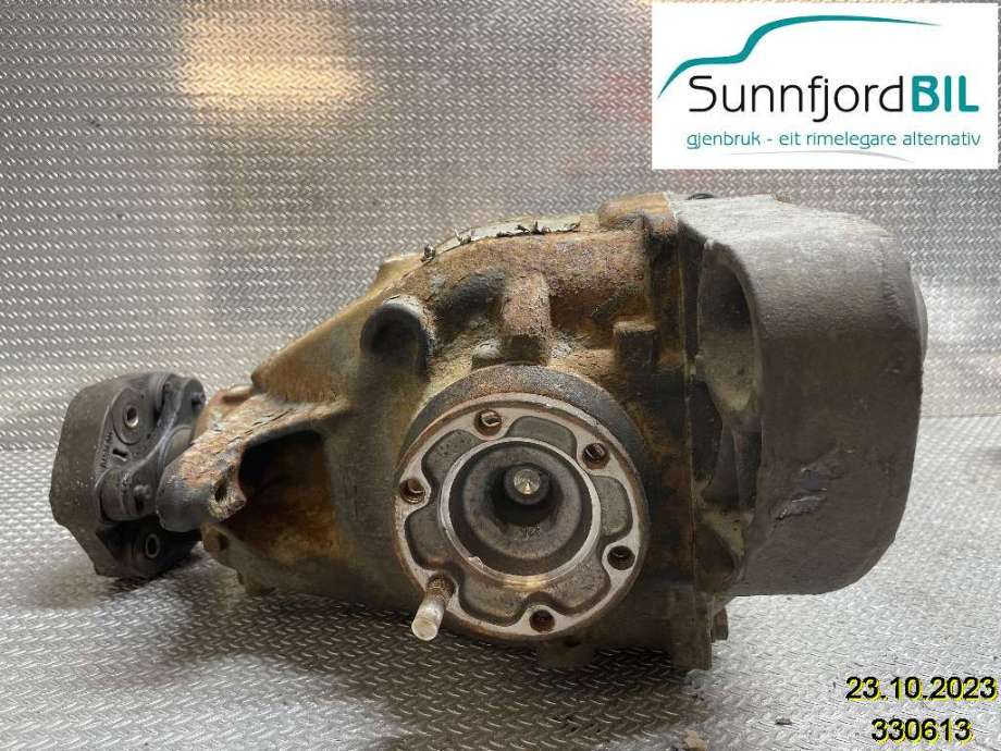 Kardang klokke bak til BMW 1-Serie 2004-2011 (E81/E82/E87/E88) (E81/E82/E87/E88) (BMW|33 10 7 566 170|)