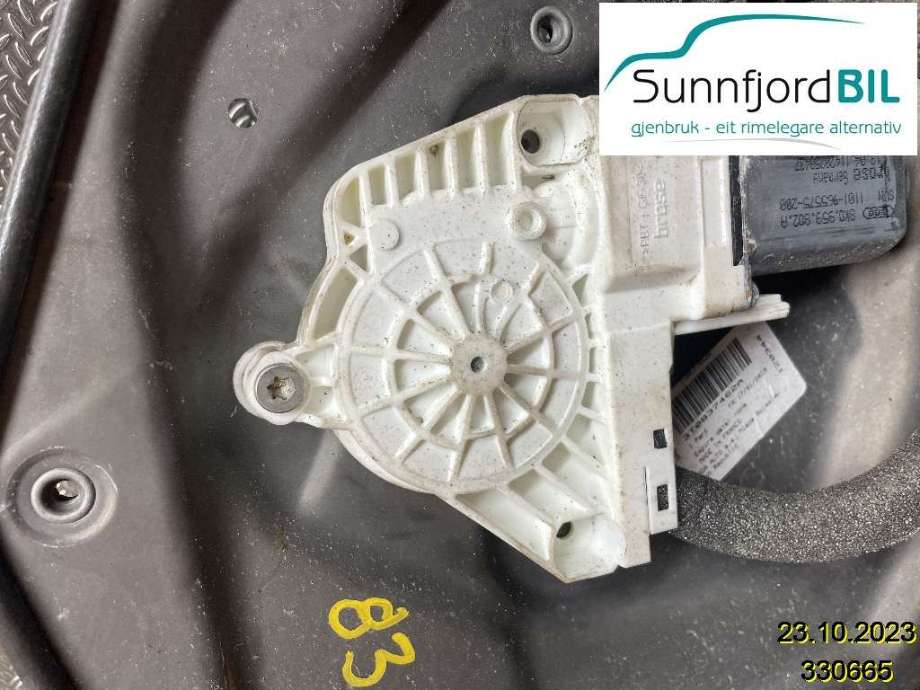 Ruteheis høyre til Škoda Superb, 2008-2015 (Type II)  (SKODA|8K0959802A)