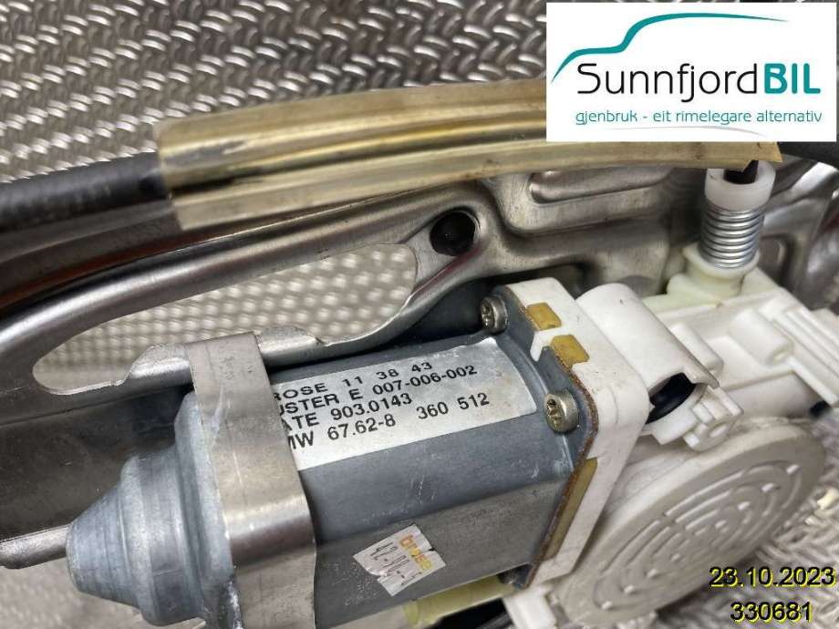 Ruteheis høyre til BMW 5-Serie 1996-2003 (E39) (E39) (67628360512|9030143|)