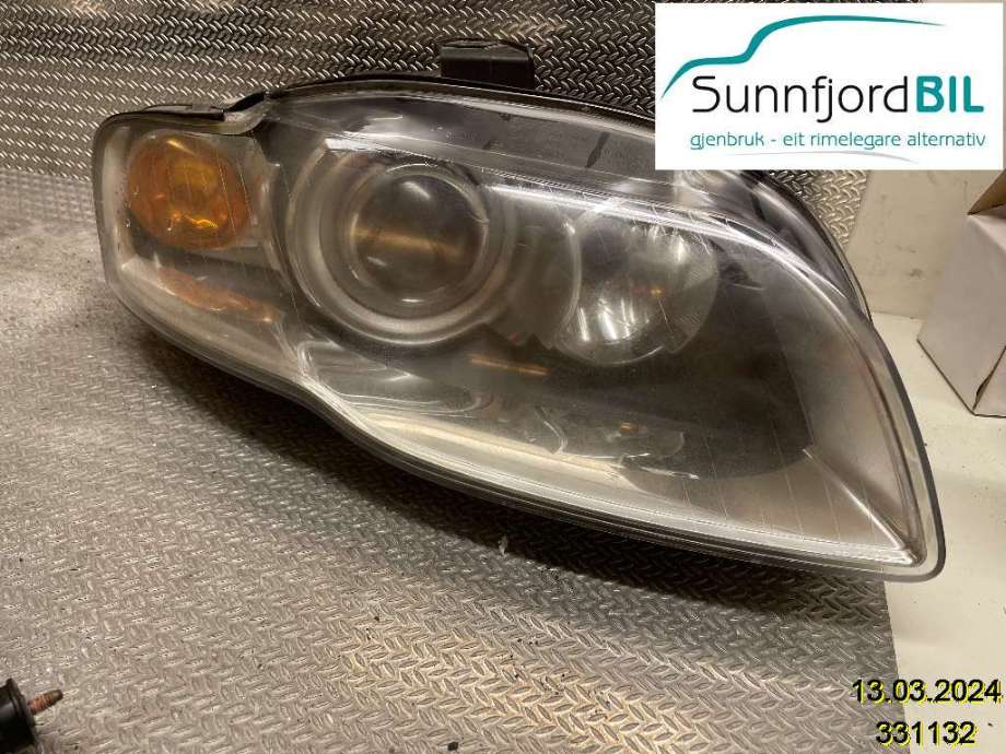 Frontlykt høyre xenon til Audi A4 2004-2008 (Type III) (B7) (B7) (AUDI|8E0 941 030 AS||8E0941004AM)