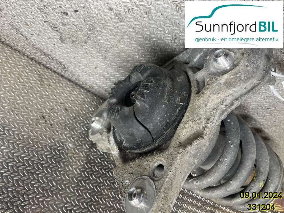 Fjærbein venstre foran til Audi A4 2004-2008 (Type III) (B7) (B7) (AUDI|8E0413031DG|)