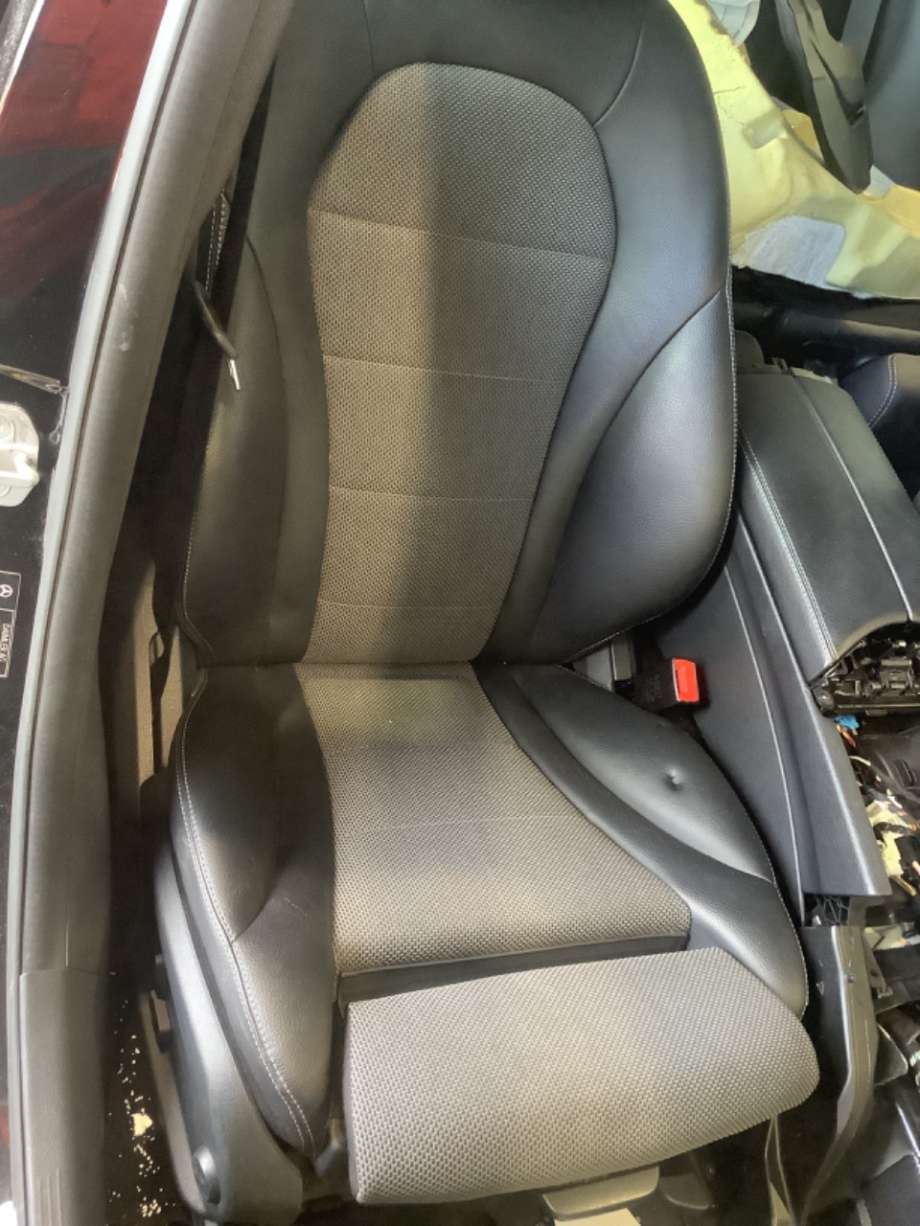 Sete foran høyre til Mercedes C-Klasse, 2014-2018 (Fase 1) (W205) (W205) (MERCEDES|)