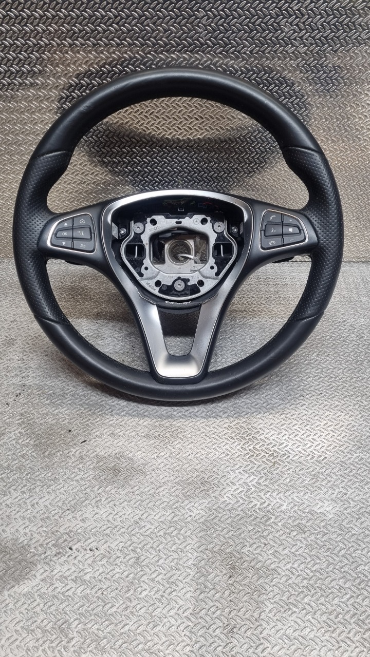 Ratt til Mercedes C-Klasse, 2014-2018 (Fase 1) (W205) (W205) (MERCEDES|A0004602003)