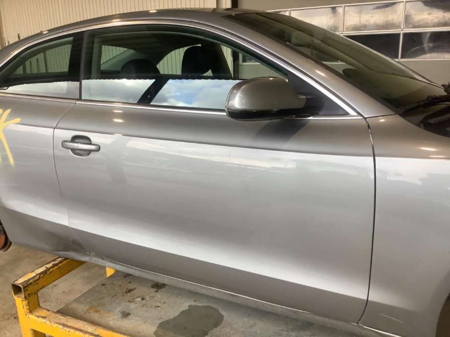 Dør høyre 2dørs til Audi A5, 2007-2016 (Type I)  (Audi A5 CoupeQuattro 2,0|8T0 831 052 C)