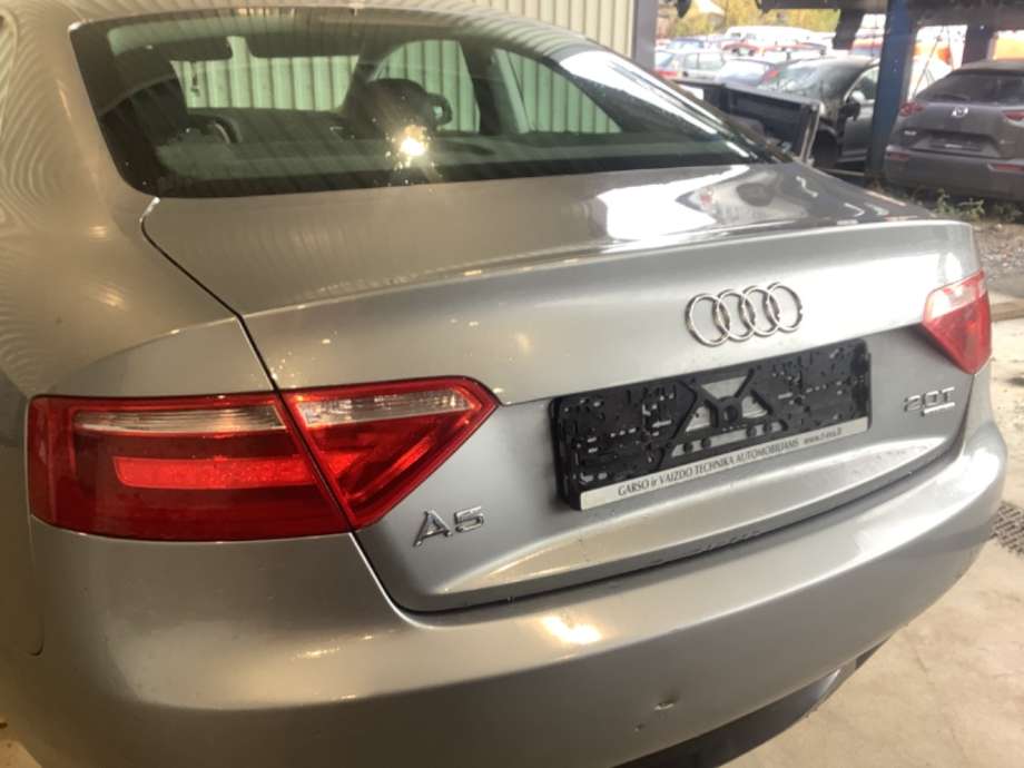 Bakluke sedan til Audi A5 2007-2016 (Type I)  (Audi A5 CoupeQuattro 2,0|8T0 827 023 AJ|)