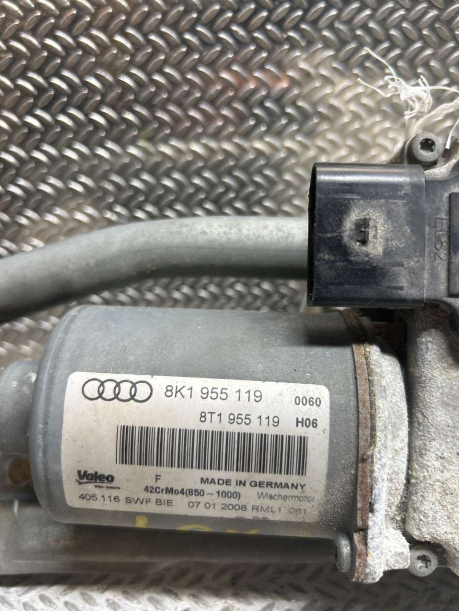 Viskermotor frontrute til Audi A4 2007-2014 (Type IV) (B8) (B8) (AUDI|8K1955023E|8K1 955 023 C|8K1955119)