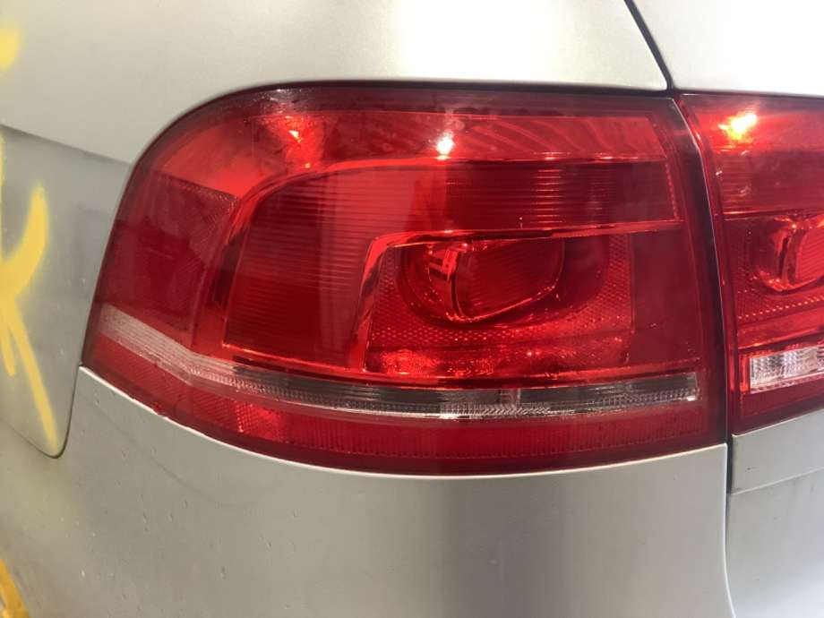 Baklykt venstre til VW Passat, 2011-2015 (B7) (B7) (VOLKSWAGEN|3AF945095E)