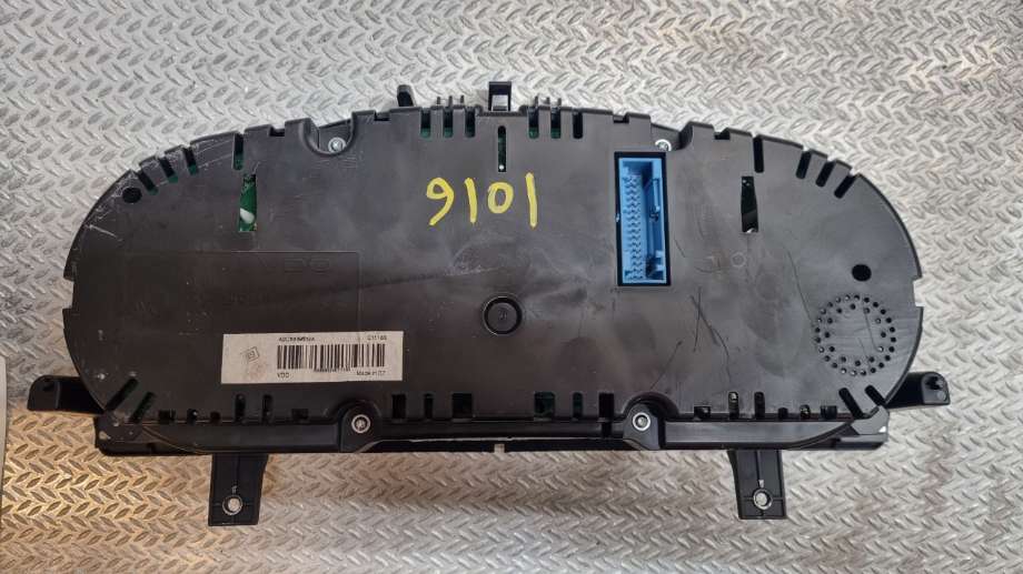 Instrumentpanel til VW Passat 2011-2015 (B7) (B7) (VOLKSWAGEN|3AA920870A|3AA 920 870 A)