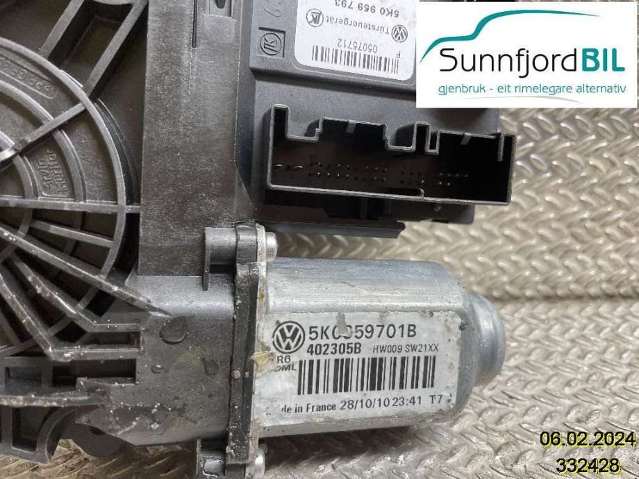 Ruteheis venstre til VW Golf VI 2008-2012  (VOLKSWAGEN|5K0959793|5K0959701E|5K0959701B)