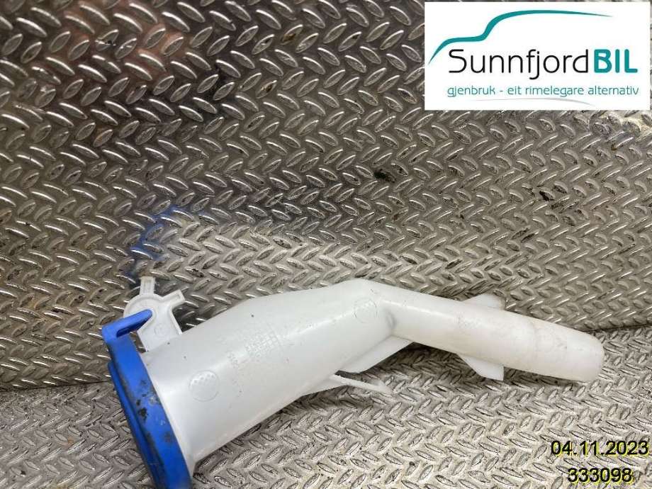 Spylertank til Ford Focus 2011-2014 (Type III, Fase 1)  (FORD|2266980|BV6113K175ED|BV6113K175EA)