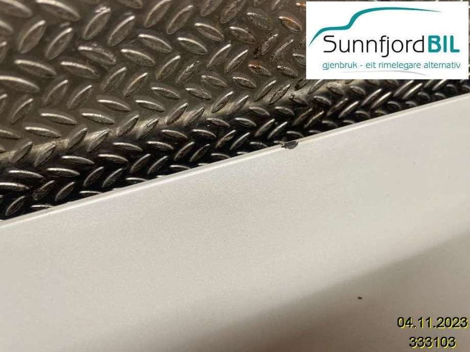 Spoiler bakluke til VW e-Golf 2014-2017 (Fase 1)  (VOLKSWAGEN|5G6827936C|)