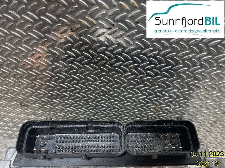 Styreenhet motor til VW Transporter / Caravelle 2009-2015 (Fase 2) (T5) (T5) (VOLKSWAGEN|070906016EC|0281014893)