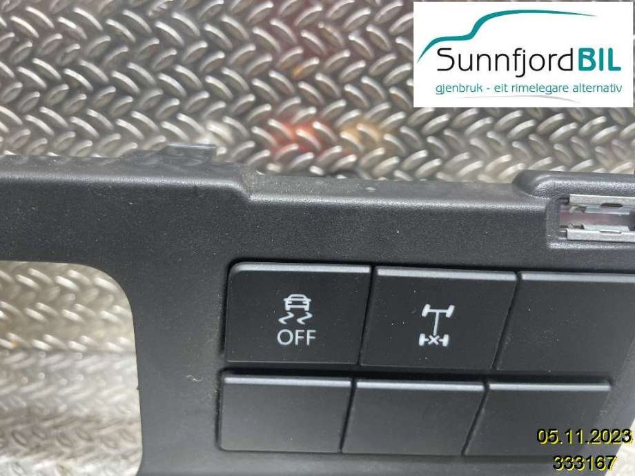 Bryter Antispinn til VW Transporter / Caravelle, 2015-2019 (T6) (T6) (VOLKSWAGEN|7E0927134B)