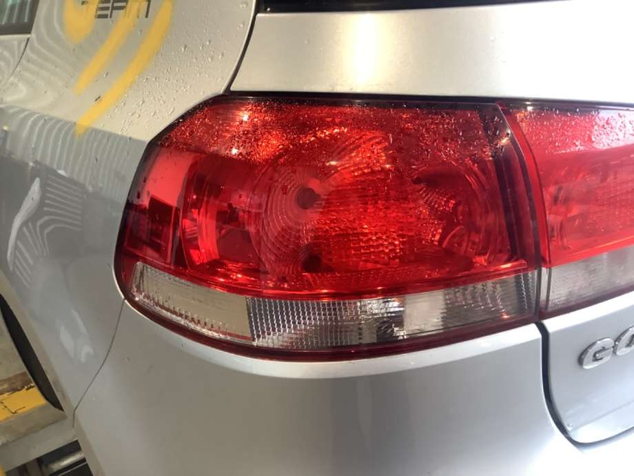 Baklykt venstre til VW Golf VI, 2008-2012  (VOLKSWAGEN|5K0 945 095 N)