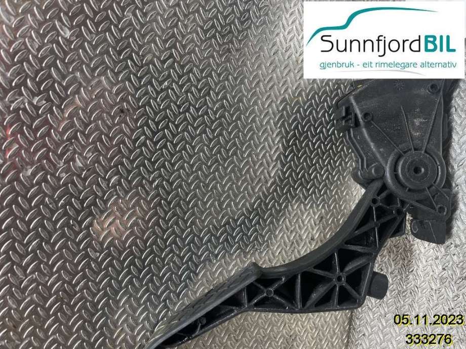 Pedal gass til VW Transporter / Caravelle 2015-2019 (T6) (T6) (VOLKSWAGEN|7E1721503C|7LA721503A)