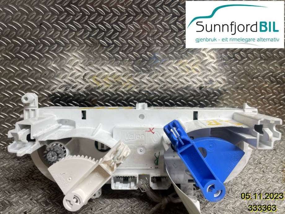 Varmeapparat betjening til Renault Clio 2012-2016 (Type IV, Fase 1)  (RENAULT|275107188R|275102750R|T1019676Z)