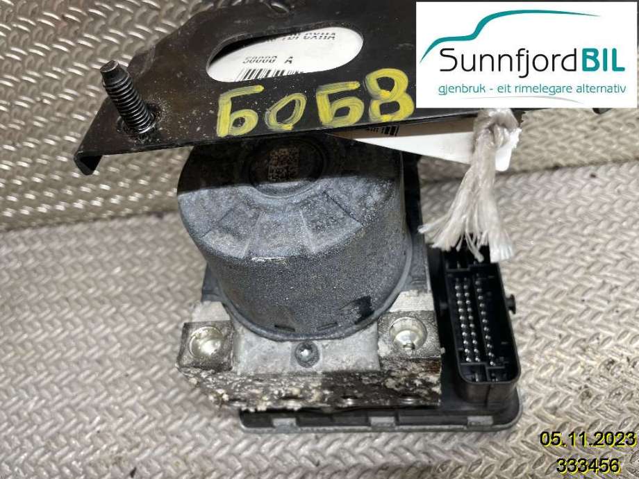 ABS sentral til VW Transporter / Caravelle, 2015-2019 (T6) (T6) (VOLKSWAGEN|7E0614517M)