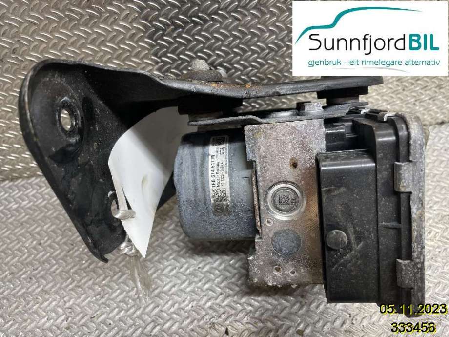 ABS sentral til VW Transporter / Caravelle 2015-2019 (T6) (T6) (VOLKSWAGEN|7E0614517M|)