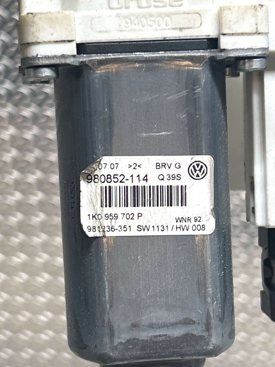 Ruteheis høyre til VW Passat 2005-2010 (B6) (B6) (VOLKSWAGEN|1K0959702L|980852114|1K0959702P)