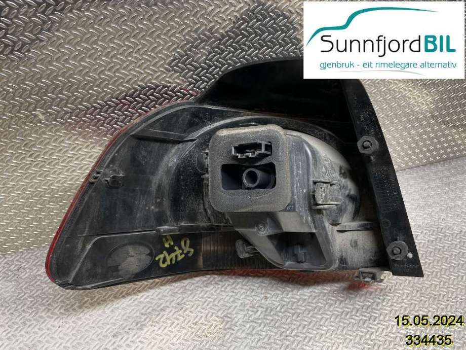 Baklykt høyre til VW Golf VI 2008-2012  (VOLKSWAGEN|5K0945096M|5K0 945 096 G|)