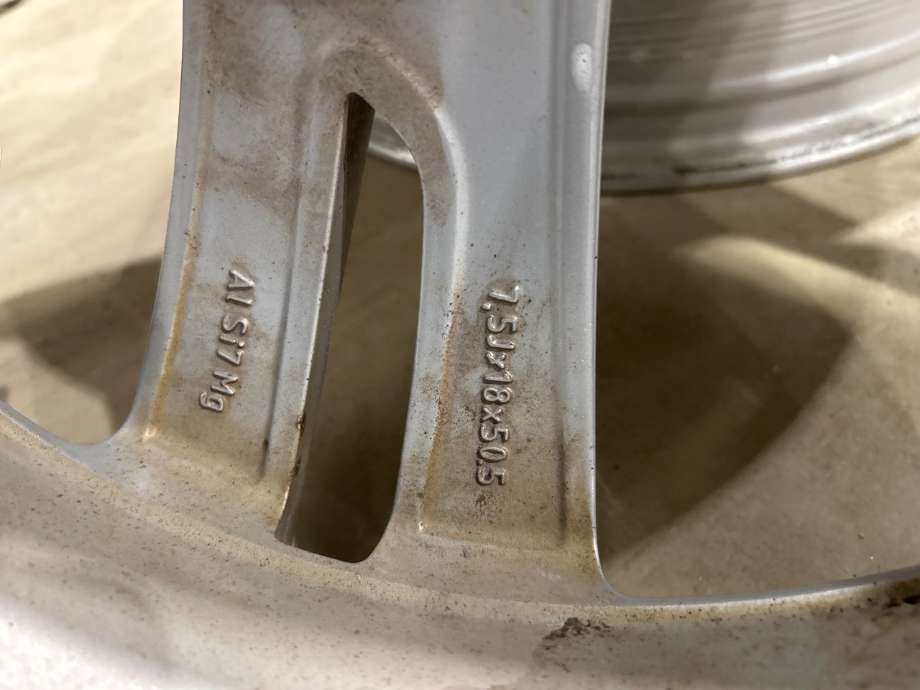 Felg aluminium til Volvo V90 / V90 CC / S90 2016-->>  (VOLVO|)