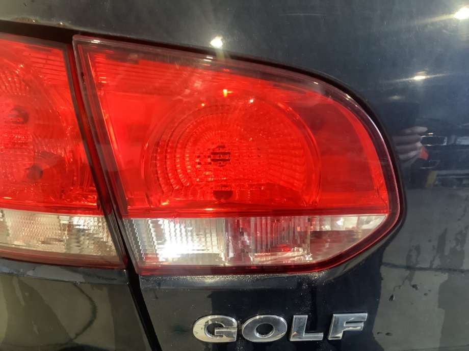 Baklykt venstre indre til VW Golf VI, 2008-2012  (VOLKSWAGEN|5K0945093G)